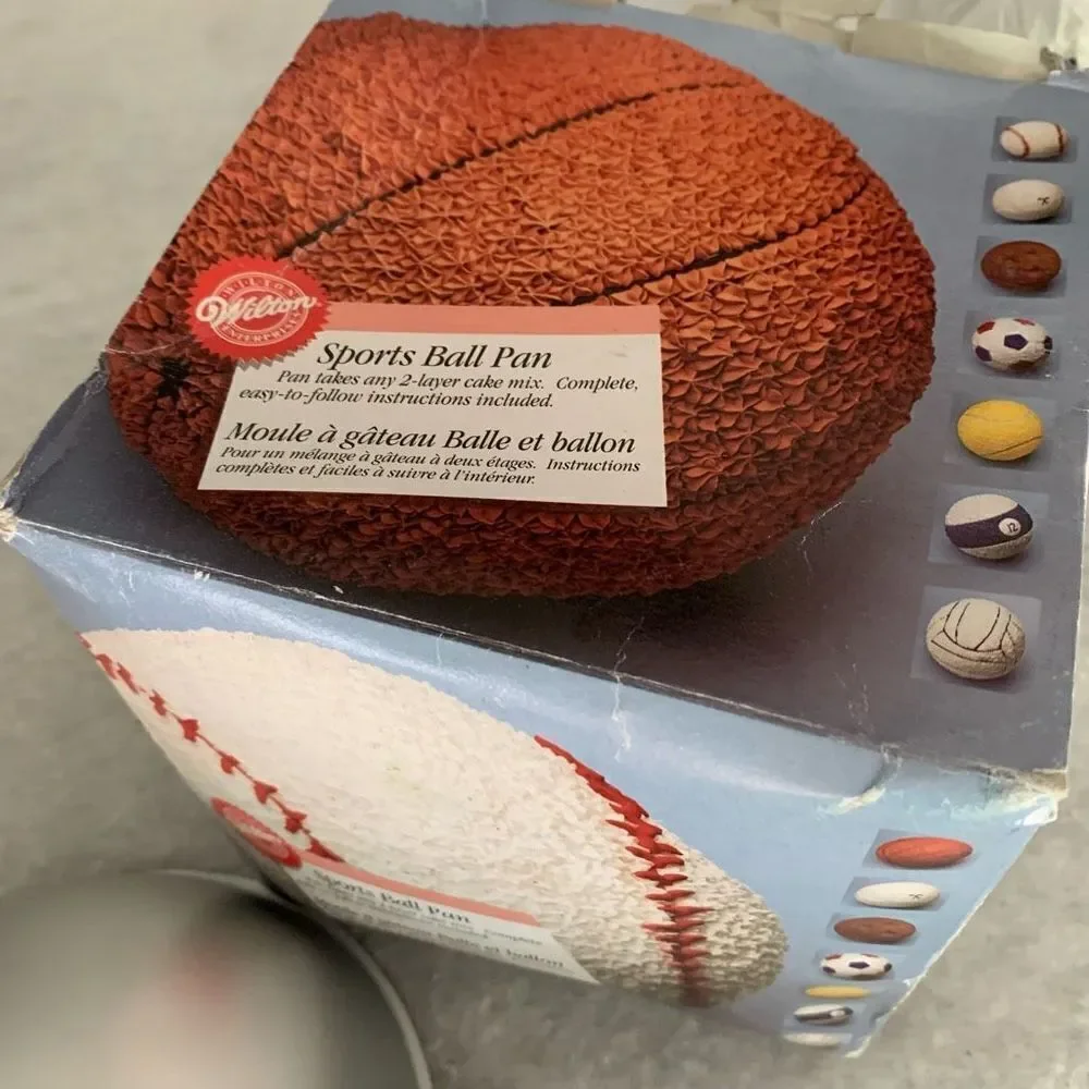 Wilton 3D Sports Ball Pan 2105-6506 With Instructions